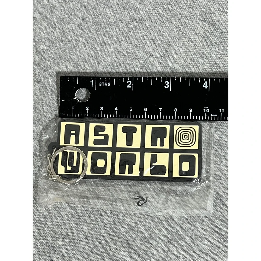 Astroworld Keychain Black Yellow Rubber‎ Travis Scott Album Tour Merch Accessory